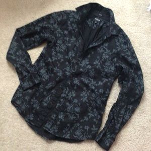 Guess men’s button up dress shirt - black with gray roses